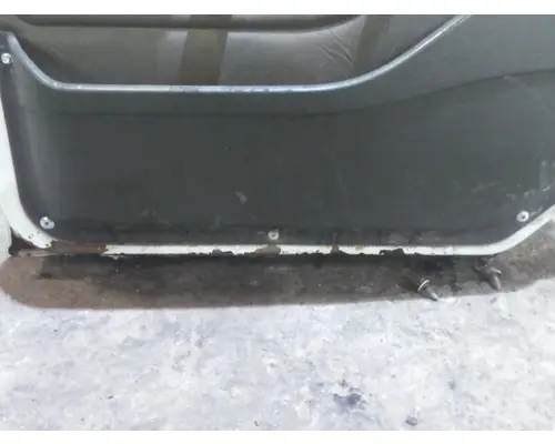 INTERNATIONAL 4700 1990-2002 DOOR ASSEMBLY, FRONT