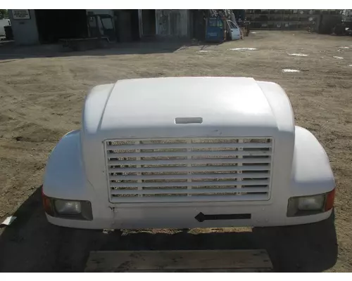 INTERNATIONAL 4700 1990-2002 HOOD