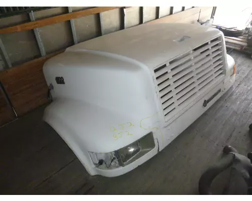 INTERNATIONAL 4700 1990-2002 HOOD