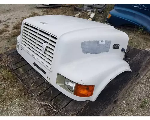 INTERNATIONAL 4700 1990-2002 HOOD