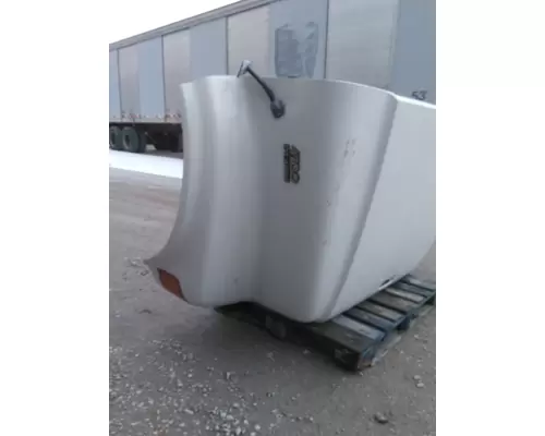 INTERNATIONAL 4700 1990-2002 HOOD