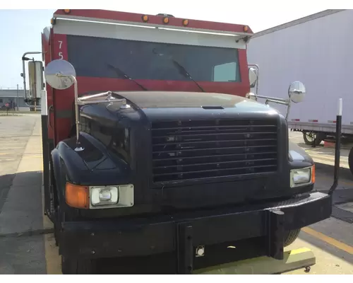 INTERNATIONAL 4700 1990-2002 HOOD