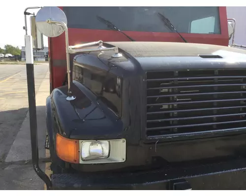 INTERNATIONAL 4700 1990-2002 HOOD