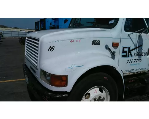 INTERNATIONAL 4700 1990-2002 HOOD