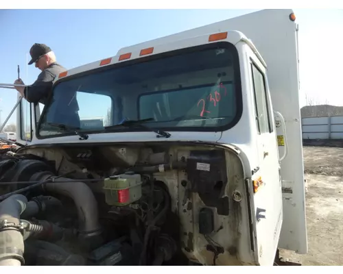 INTERNATIONAL 4700 LOW PROFILE Cab