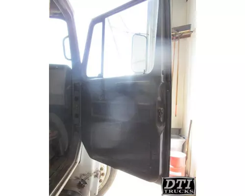 INTERNATIONAL 4700 LOW PROFILE Door Assembly, Front