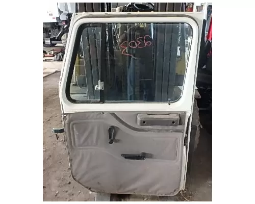 INTERNATIONAL 4700 LOW PROFILE Door Assembly, Front