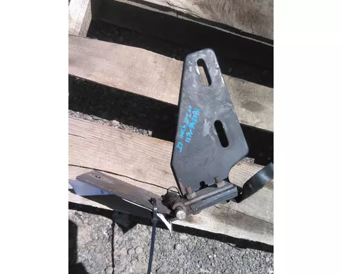 INTERNATIONAL 4700LP HOOD HINGE