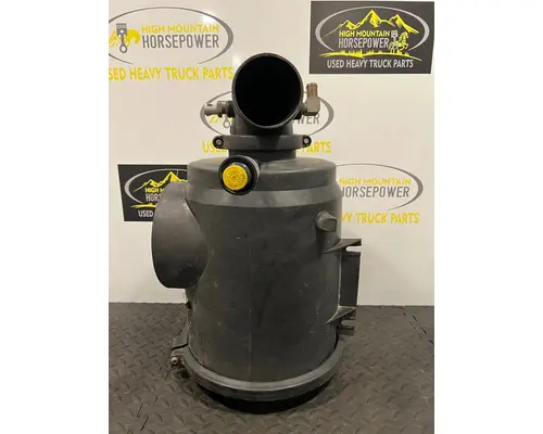 INTERNATIONAL 4700 Air Cleaner