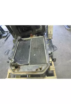 INTERNATIONAL 4700 Air Conditioner Condenser