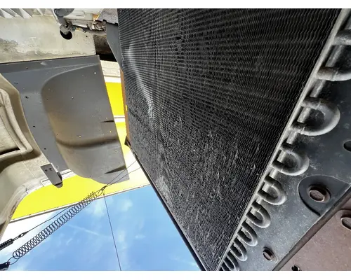 INTERNATIONAL 4700 Air Conditioner Condenser