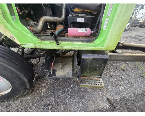 INTERNATIONAL 4700 Air Tank
