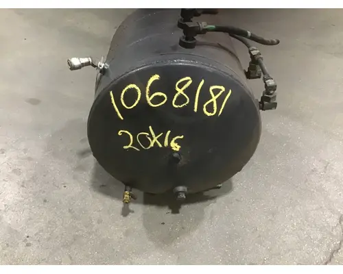 INTERNATIONAL 4700 Air Tank