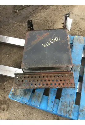 INTERNATIONAL 4700 Battery Box