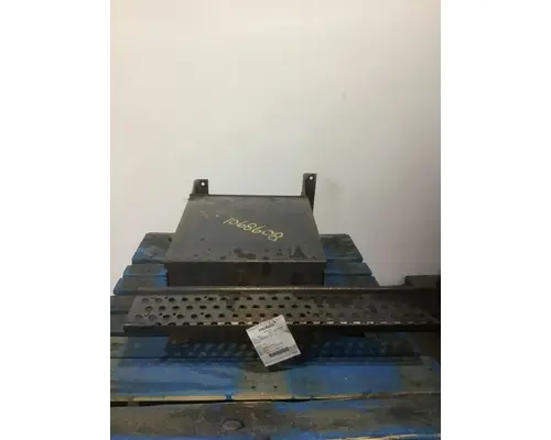 INTERNATIONAL 4700 Battery Box