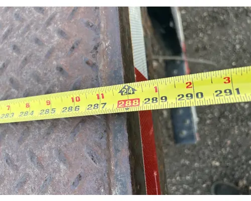 INTERNATIONAL 4700 Box  Bed