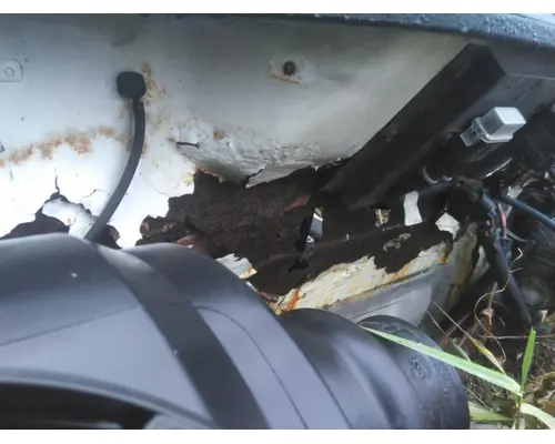 INTERNATIONAL 4700 CAB