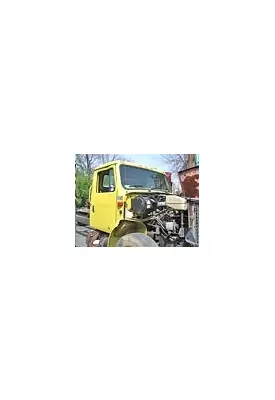 INTERNATIONAL 4700 Cab Clip