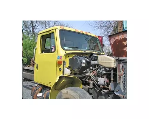 INTERNATIONAL 4700 Cab Clip