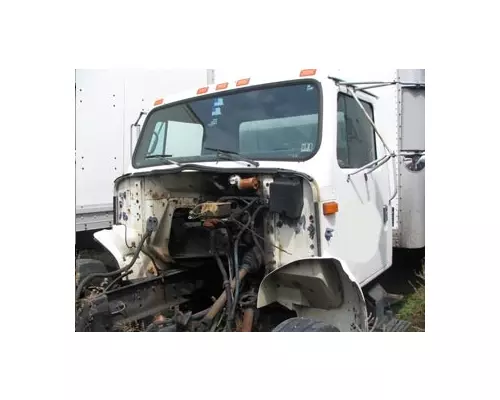 INTERNATIONAL 4700 Cab Clip