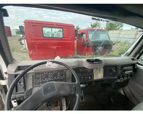 INTERNATIONAL 4700 Cab