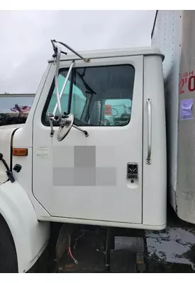 INTERNATIONAL 4700 Cab
