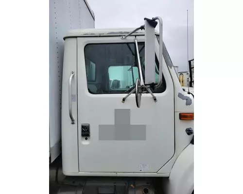 INTERNATIONAL 4700 Cab