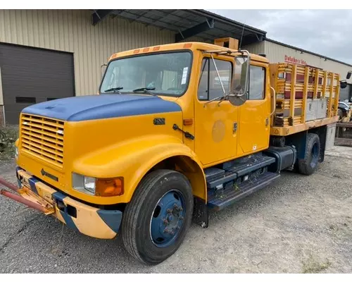 INTERNATIONAL 4700 Cab