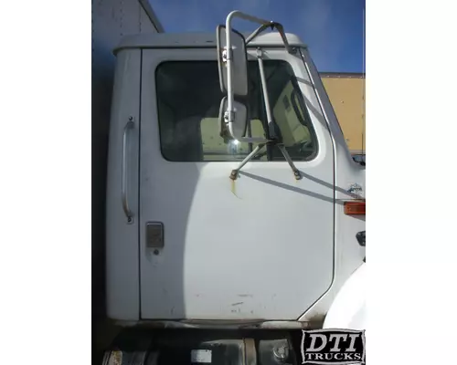 INTERNATIONAL 4700 Cab