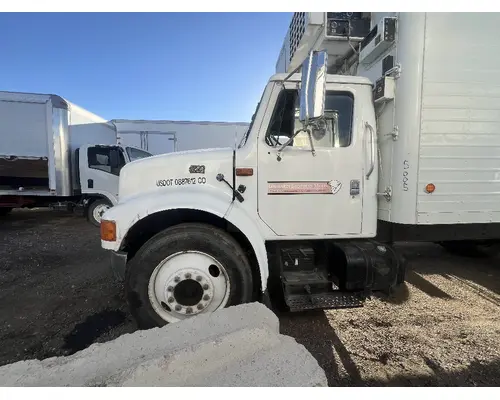 INTERNATIONAL 4700 Cab
