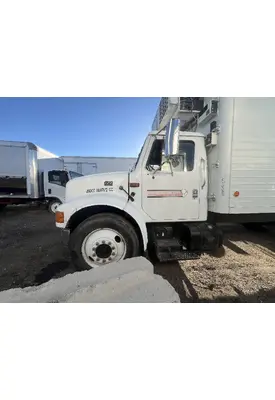 INTERNATIONAL 4700 Cab