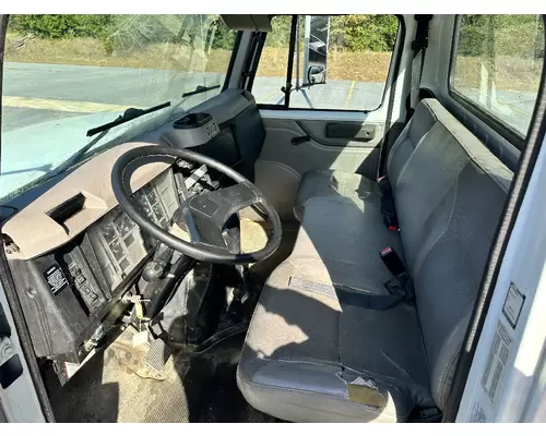 INTERNATIONAL 4700 Complete Vehicle