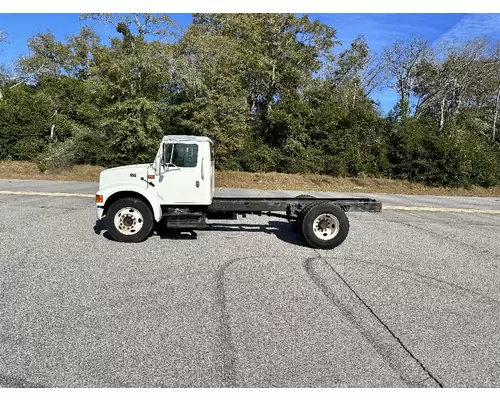 INTERNATIONAL 4700 Complete Vehicle