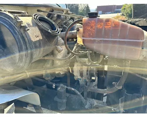 INTERNATIONAL 4700 Complete Vehicle