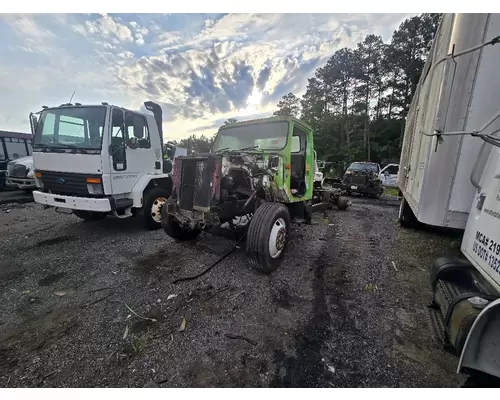 INTERNATIONAL 4700 Complete Vehicle