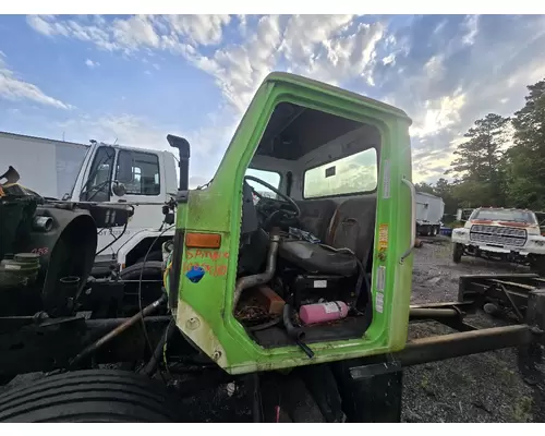 INTERNATIONAL 4700 Complete Vehicle