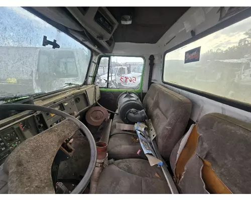 INTERNATIONAL 4700 Complete Vehicle