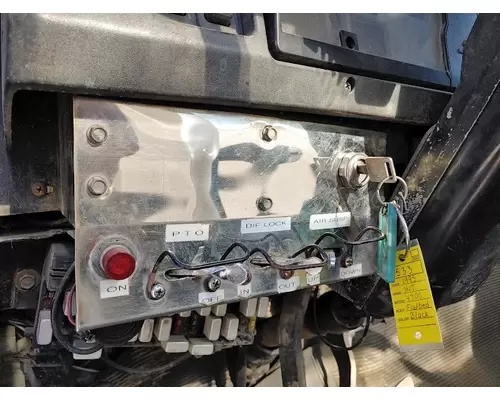 INTERNATIONAL 4700 Complete Vehicle