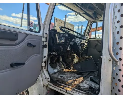 INTERNATIONAL 4700 Complete Vehicle