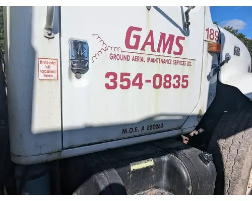 INTERNATIONAL 4700 Complete Vehicle