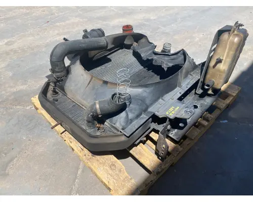 INTERNATIONAL 4700 Cooling Assy. (Rad., Cond., ATAAC)