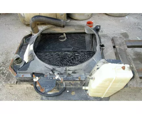 INTERNATIONAL 4700 Cooling Assy. (Rad., Cond., ATAAC)