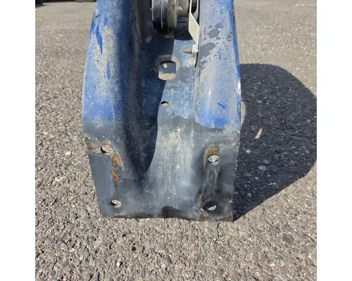 INTERNATIONAL 4700 Crossmember