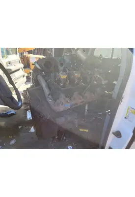 INTERNATIONAL 4700 Cylinder Head