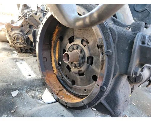 INTERNATIONAL 4700 Cylinder Head