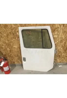 INTERNATIONAL 4700 DOOR-FRONT