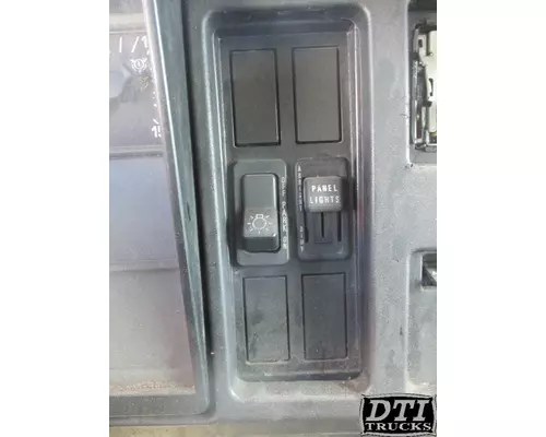 INTERNATIONAL 4700 Dash Assembly