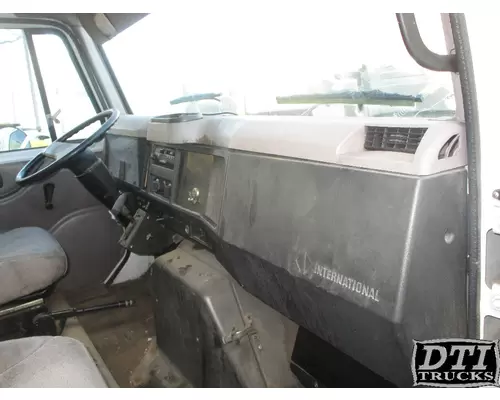 INTERNATIONAL 4700 Dash Assembly