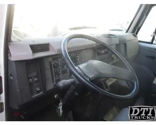 INTERNATIONAL 4700 Dash Assembly