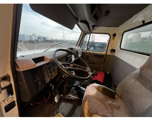 INTERNATIONAL 4700 Dash Assembly